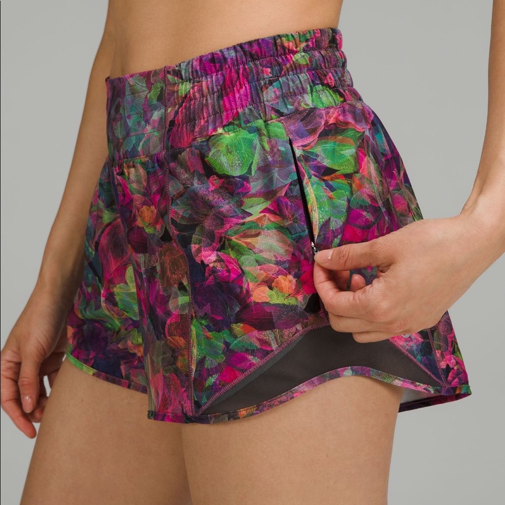 LULULEMON HOTTY HOT HIGH RISE 2.5 - Picture 4 of 6